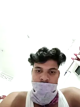 Snapshot of Sufian999 chatting on 04/28/26, 02:33 Sufian999 online show from 04/28/26, 02:33