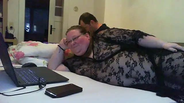 NicciundHerr online show from 04/20/26, 06:09