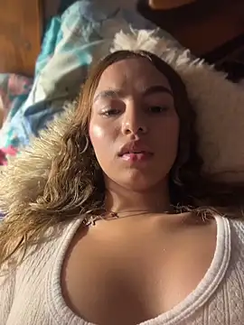 MaelyClaire online show from 04/22/26, 02:58