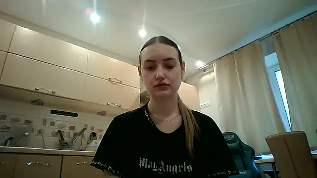 Snapshot of Lisanta chatting on 05/01/26, 04:00 Lisanta online show from 05/01/26, 04:00