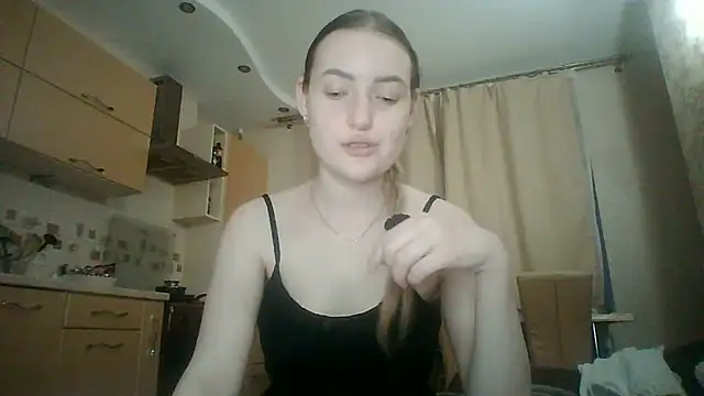 Lisanta online show from 06/26/26, 06:12