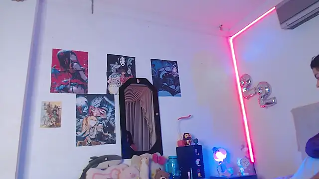 Mia Tylor01 online show from 04/22/26, 09:49