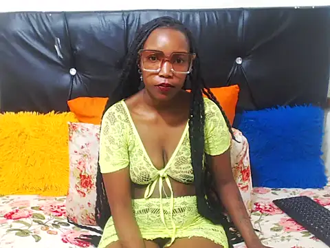 Snapshot of MsDareASSDevil chatting on 05/31/26, 02:35 MsDareASSDevil online show from 05/31/26, 02:35