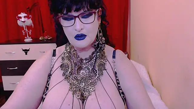 Snapshot of QuuenOfSin chatting on 02/24/26, 03:59 QuuenOfSin online show from 02/24/26, 03:59