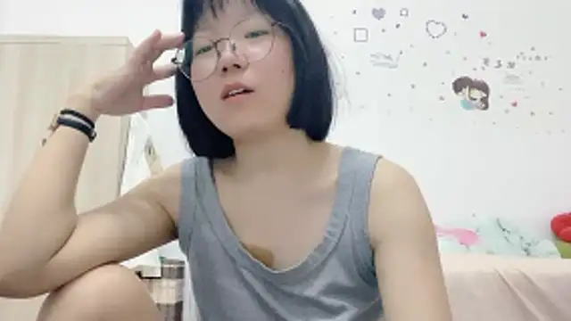 Snapshot of Belle-LL chatting on 05/13/26, 02:25 Belle-LL online show from 05/13/26, 02:25