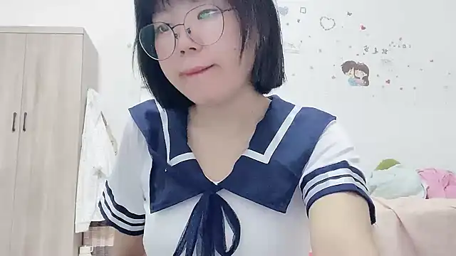 Snapshot of Belle-LL chatting on 05/19/26, 03:13 Belle-LL online show from 05/19/26, 03:13