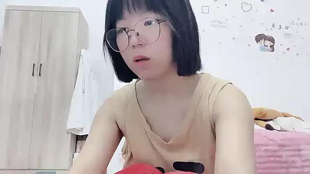 Snapshot of Belle-LL chatting on 05/23/26, 03:12 Belle-LL online show from 05/23/26, 03:12