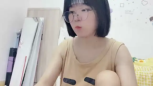 Snapshot of Belle-LL chatting on 05/27/26, 02:58 Belle-LL online show from 05/27/26, 02:58
