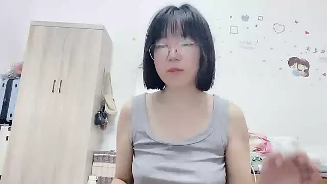 Snapshot of Belle-LL chatting on 06/02/26, 05:04 Belle-LL online show from 06/02/26, 05:04