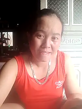 Snapshot of phuongtrinh1 chatting on 04/27/26, 08:56 phuongtrinh1 online show from 04/27/26, 08:56