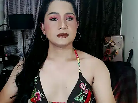 Snapshot of SWEETBELLA69 chatting on 05/28/26, 07:00 SWEETBELLA69 online show from 05/28/26, 07:00