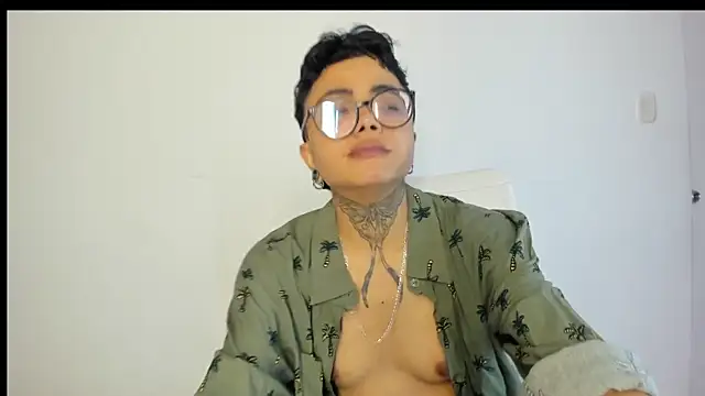 Snapshot of Antony_D_ossa chatting on 08/01/26, 04:23 Antony D ossa online show from 08/01/26, 04:23