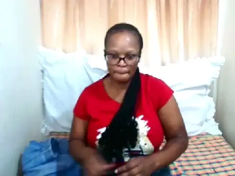 Snapshot of Ebony_Bloom69 chatting on 05/13/26, 04:32 Ebony Bloom69 online show from 05/13/26, 04:32