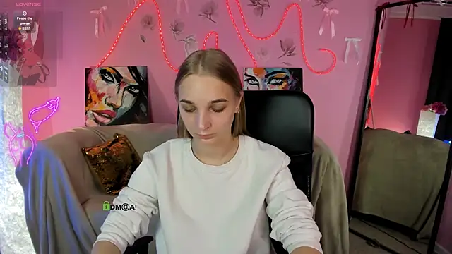 ollivia dream online show from 05/04/26, 06:09