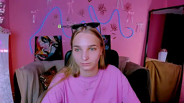 ollivia dream online show from 05/25/26, 05:57