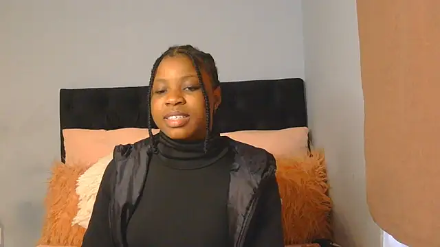 Snapshot of julianaa19 chatting on 05/27/26, 04:53 julianaa19 online show from 05/27/26, 04:53