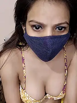 Snapshot of lovelyrosewifey chatting on 05/16/26, 06:21 lovelyrosewifey online show from 05/16/26, 06:21