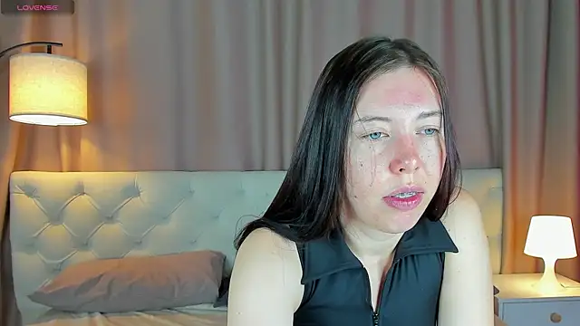 Snapshot of Sandra_Ross chatting on 06/27/26, 12:48 Sandra Ross online show from 06/27/26, 12:48