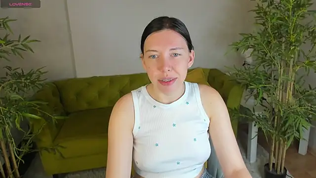 Snapshot of Sandra_Ross chatting on 07/11/26, 12:35 Sandra Ross online show from 07/11/26, 12:35