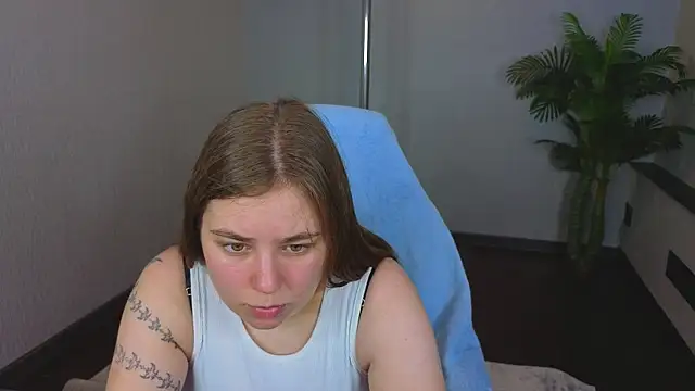 Snapshot of Boobsy_girl chatting on 07/30/26, 11:42 Boobsy girl online show from 07/30/26, 11:42