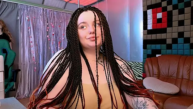 Snapshot of CatherineClaire chatting on 06/05/26, 04:35 CatherineClaire online show from 06/05/26, 04:35