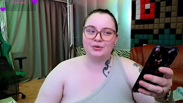 Snapshot of CatherineClaire chatting on 07/24/26, 04:16 CatherineClaire online show from 07/24/26, 04:16