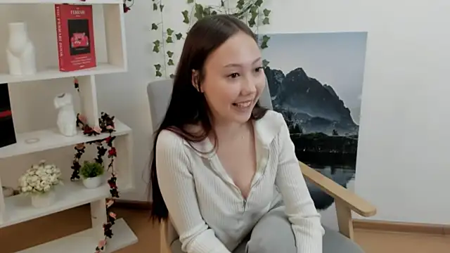 Snapshot of CherieAppel chatting on 04/23/26, 12:29 CherieAppel online show from 04/23/26, 12:29