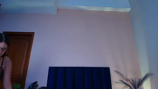 SofiHudson online show from 04/24/26, 12:46