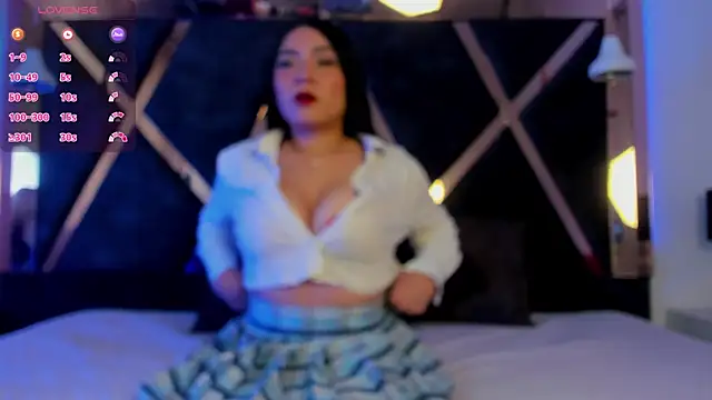 Lunaxh1 online show from 04/21/26, 02:01