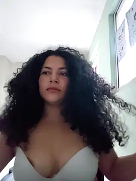 paulina aura online show from 04/24/26, 09:17