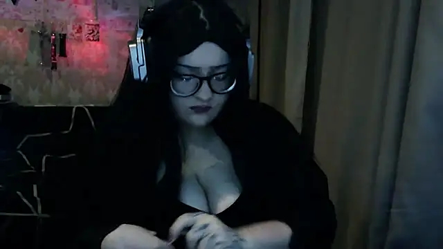 Snapshot of Moon_Fairy2 chatting on 05/11/26, 06:27 Moon Fairy2 online show from 05/11/26, 06:27