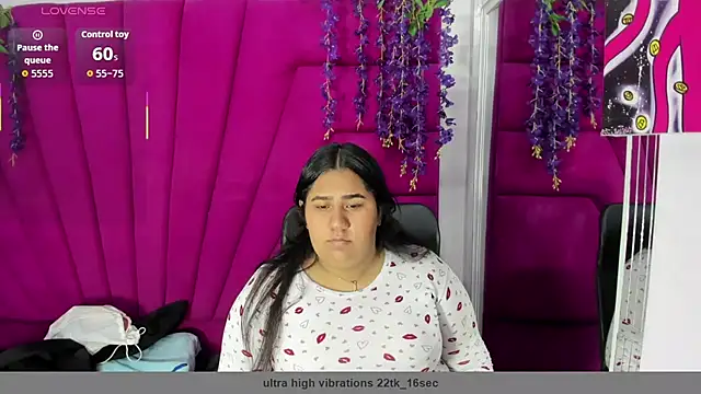 Snapshot of Rachel_Swetty2 chatting on 07/16/26, 01:17 Rachel Swetty2 online show from 07/16/26, 01:17