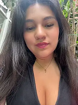 Snapshot of emily_gv1 chatting on 06/18/26, 04:00 emily gv1 online show from 06/18/26, 04:00