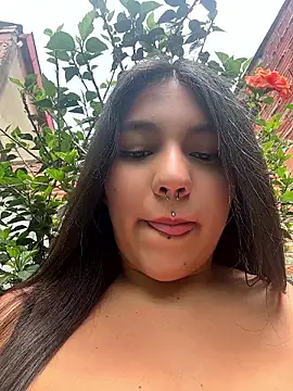 Snapshot of emily_gv1 chatting on 07/13/26, 05:27 emily gv1 online show from 07/13/26, 05:27