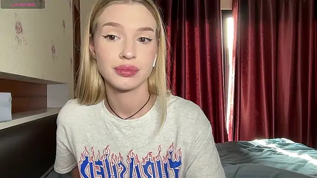 crazysuckks online show from 04/25/26, 01:52