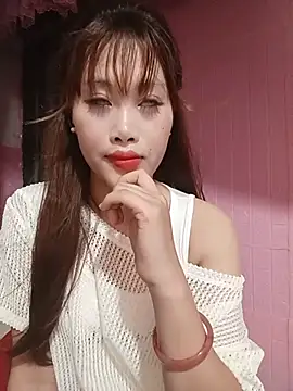 Snapshot of Ly-sexyy chatting on 06/24/26, 06:18 Ly-sexyy online show from 06/24/26, 06:18