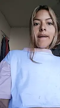 Snapshot of evafuckasd chatting on 05/20/26, 12:11 evafuckasd online show from 05/20/26, 12:11