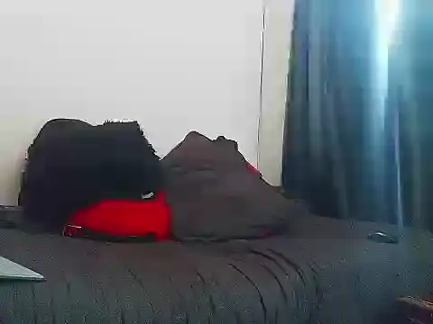Snapshot of Letorres19 chatting on 04/27/26, 12:36 Letorres19 online show from 04/27/26, 12:36