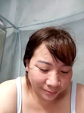 Snapshot of Fix12g chatting on 05/13/26, 12:35 Fix12g online show from 05/13/26, 12:35