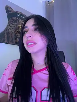 IsabellaNoir  online show from 05/01/26, 08:46