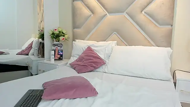 BigboobsVioleta online show from 04/22/26, 11:45