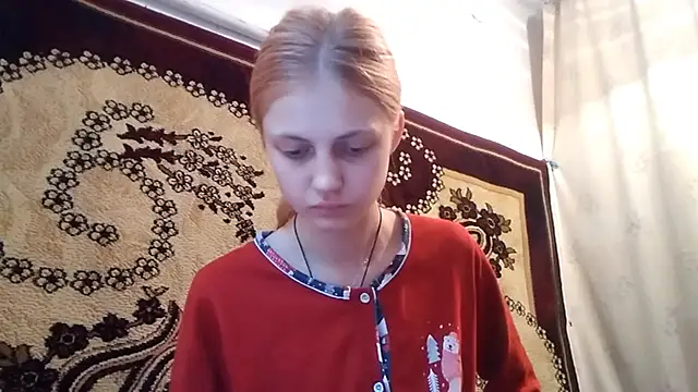 Snapshot of LunaLaday chatting on 05/11/26, 02:39 LunaLaday online show from 05/11/26, 02:39