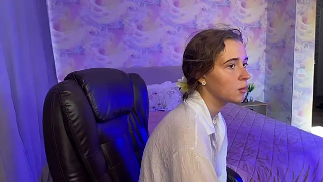 Snapshot of Tiana_Belle chatting on 07/03/26, 01:12 Tiana Belle online show from 07/03/26, 01:12
