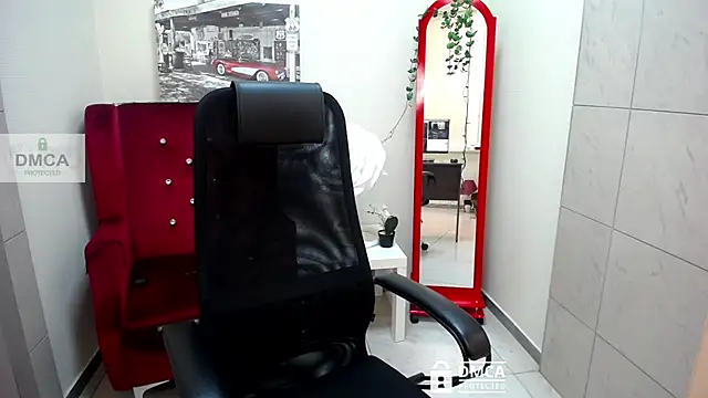 Snapshot of _donnaSia_ chatting on 04/27/26, 12:14 donnaSia online show from 04/27/26, 12:14