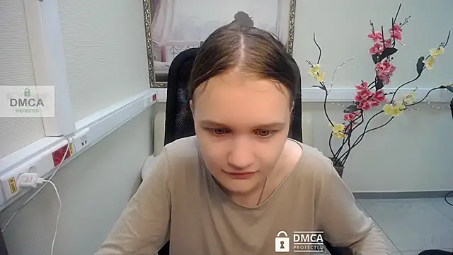 Snapshot of _donnaSia_ chatting on 07/12/26, 06:48 donnaSia online show from 07/12/26, 06:48
