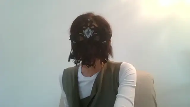 Snapshot of HelenTiAscolta chatting on 05/07/26, 01:16 HelenTiAscolta online show from 05/07/26, 01:16