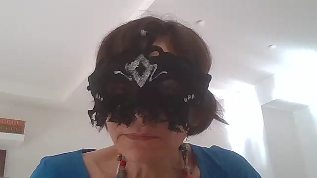 Snapshot of HelenTiAscolta chatting on 06/10/26, 04:06 HelenTiAscolta online show from 06/10/26, 04:06