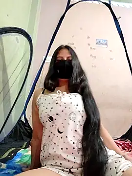 Snapshot of Priya_9945 chatting on 05/15/26, 04:19 Priya 9945 online show from 05/15/26, 04:19