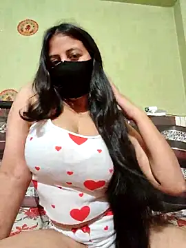 Priya 9945 online show from 05/24/26, 04:28
