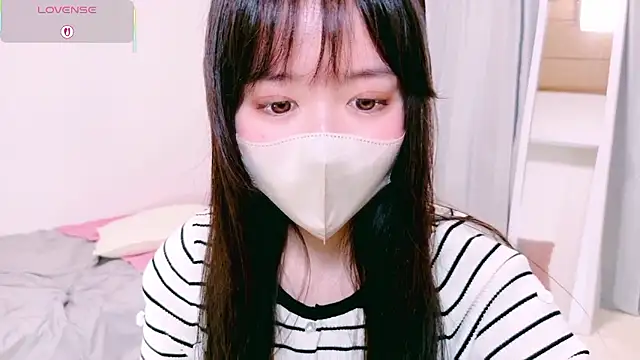 mayu chan  online show from 05/23/26, 12:20